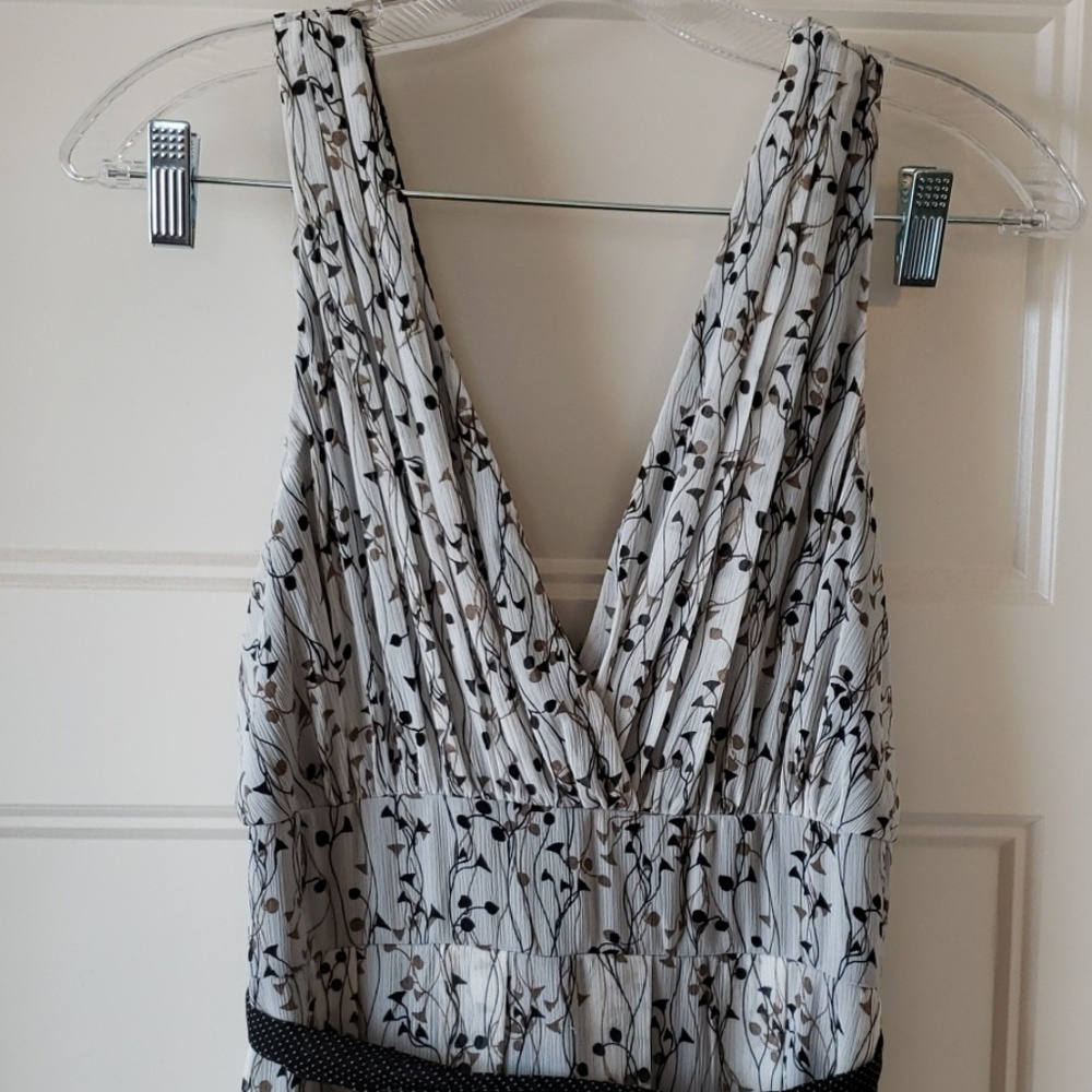 Beautiful flowy summer dress